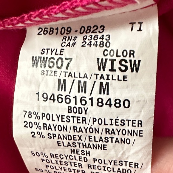 Cherokee Workwear Women's Pink Short Sleeve Scrub Top medium - Picture 3 of 3